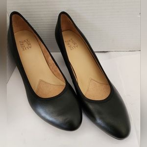 Naturalizer Womens Naomi Black Pumps Size 10M (7319724)